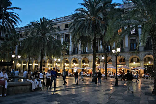 ... Placa Reial / Monuments / barcelona directory / Home - Barcelona.com