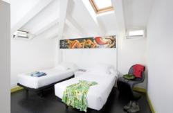 Hotel Gat Xino** Hotel Gat Xino**