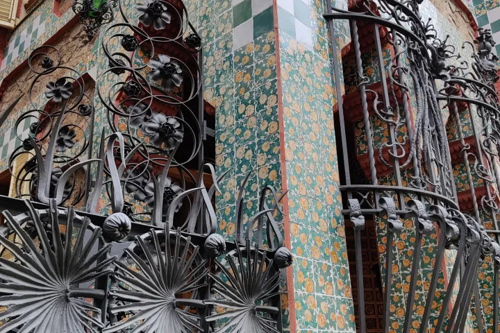 Casa Vicens - Le inferriate in ferro battuto
