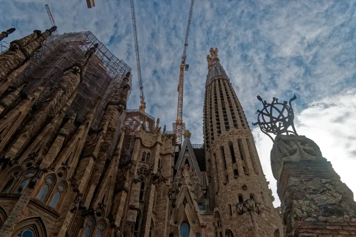 The towers of the Sagrada Família seen from Carrer de Provença