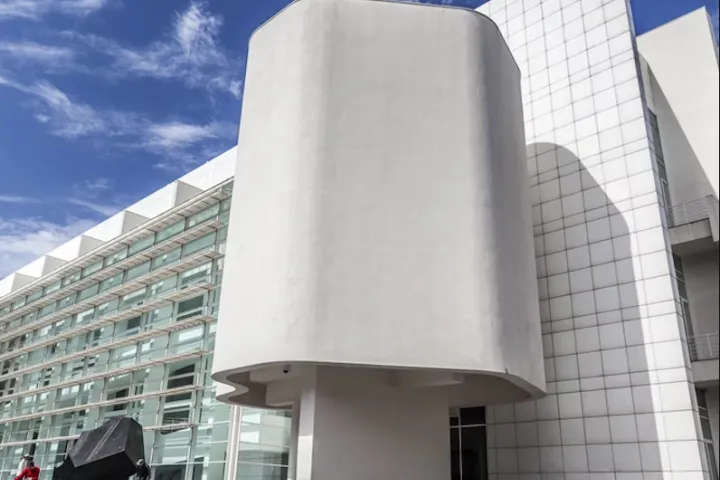 Macba Barcellona - La facciata esterna