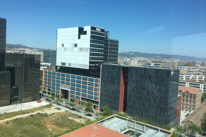 Los edificios contemporáneos de Mediapro, RBA y de la Universidad Pompeu Fabra en el 22@
