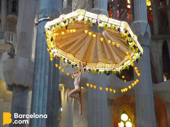 Altar und Christus der Sagrada Família Altar und Christus der Sagrada Família