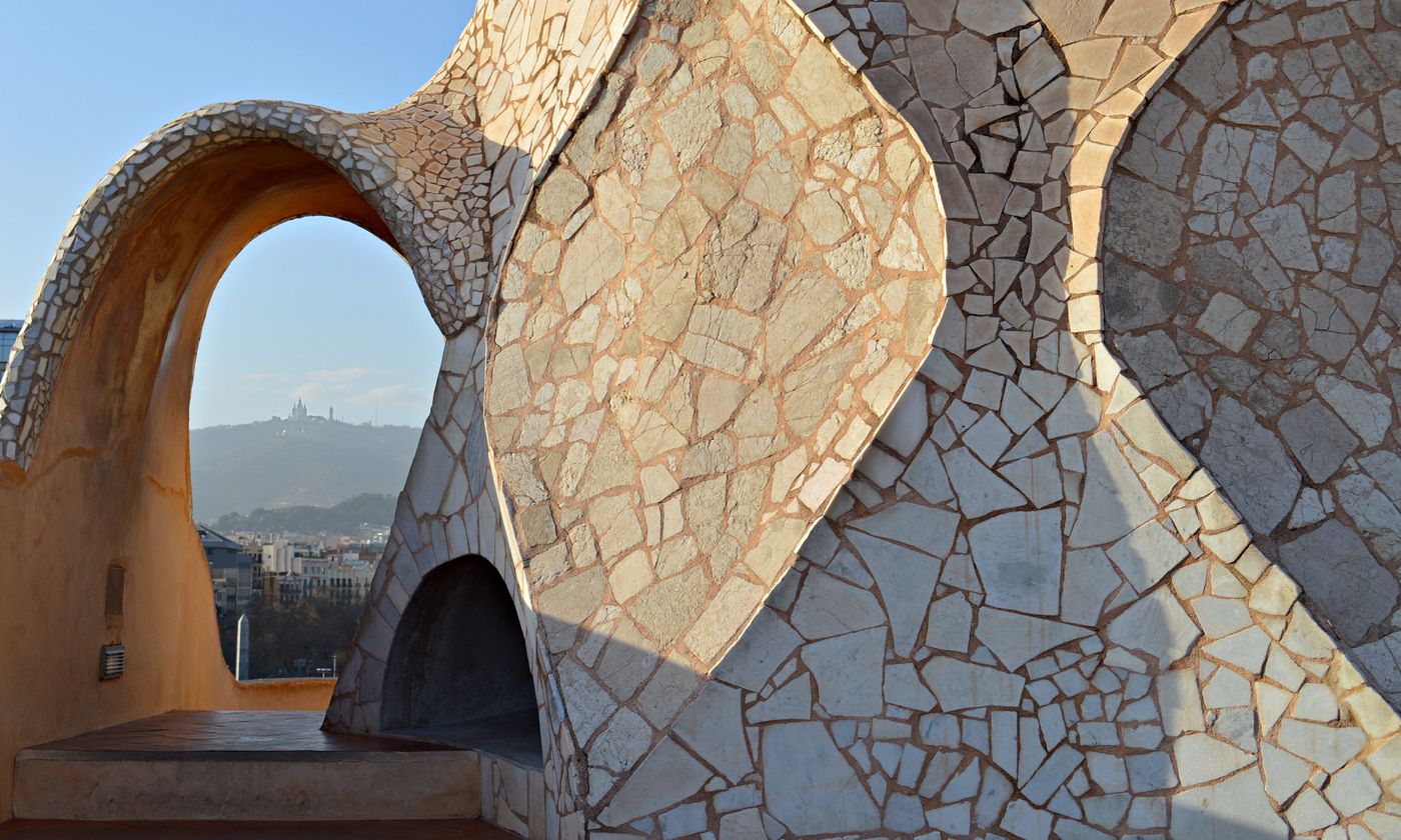 Gaudi Barcelona The Architect And His Works Sagrada Familia Pedrera Guell